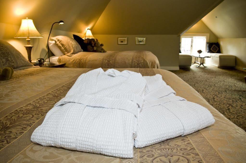 O Canada House Bed & Breakfast Vancouver Ngoại thất bức ảnh